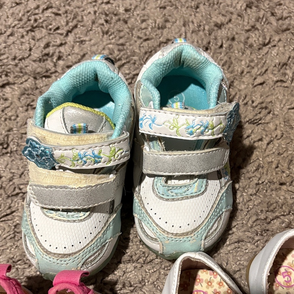 Colorful Kids Sneakers Set - Picture 4 of 5